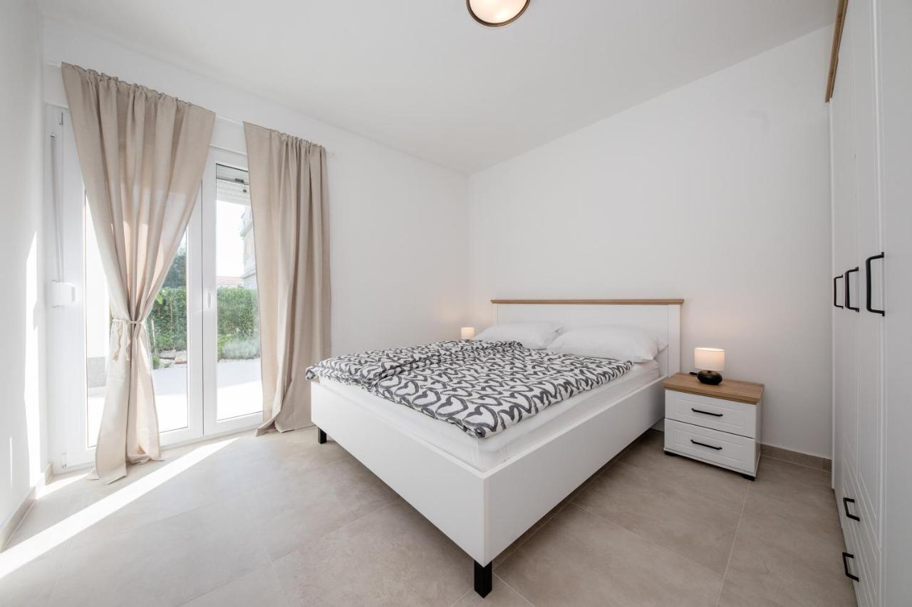 Peaceful Haven Near The Sea-Apartments Torlak Rab Banjol Extérieur photo